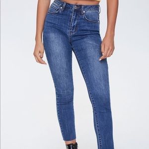 NWT Forever21 Mom Jeans Sz: 25